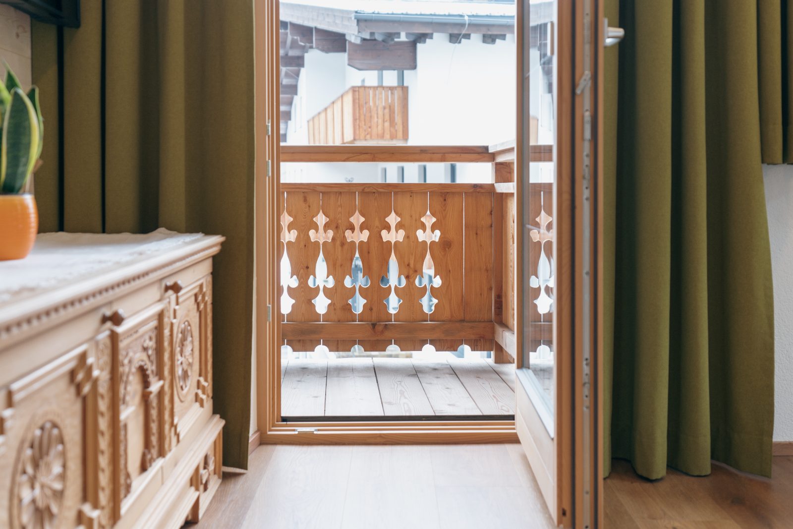 Balkon mit Bergblick