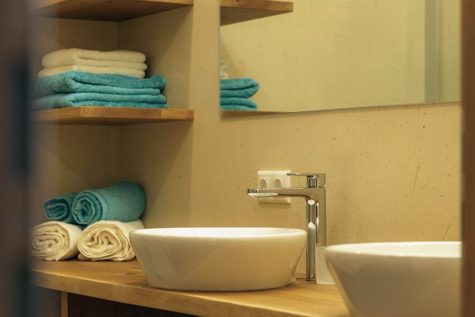 Badezimmer mit Doppelwaschtisch